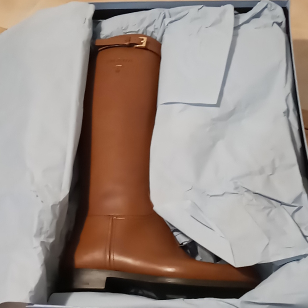 Women Prada Milano Boots